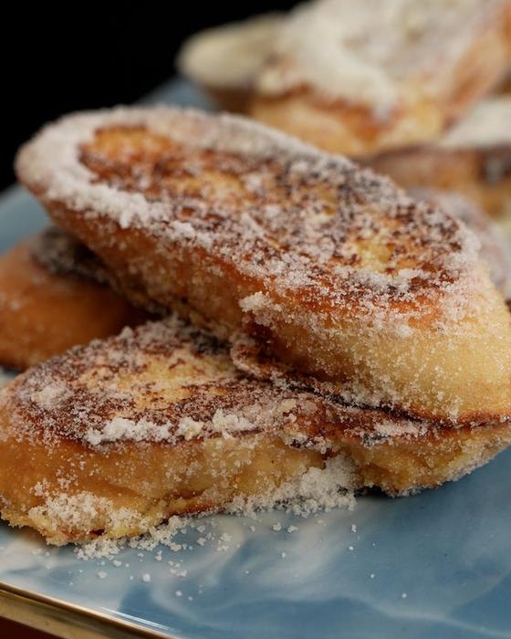 Rabanadas com açúcar e canela